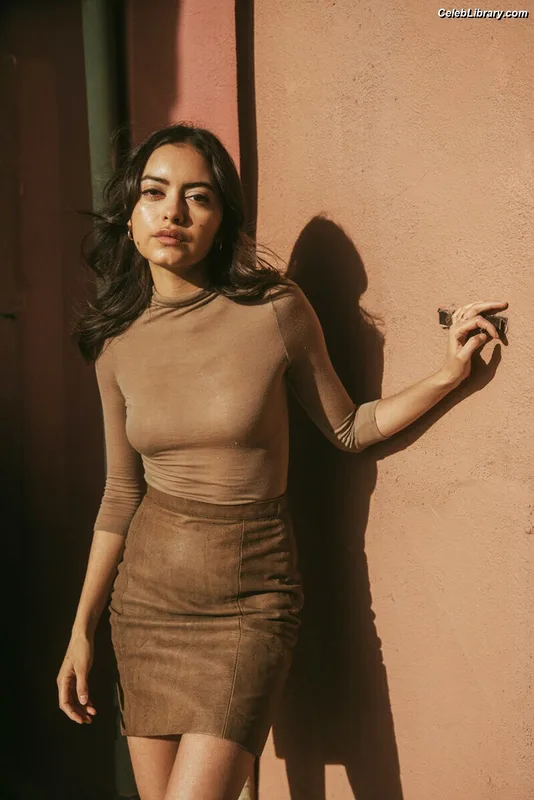 Maia Jae Bastidas photo 2 of 60