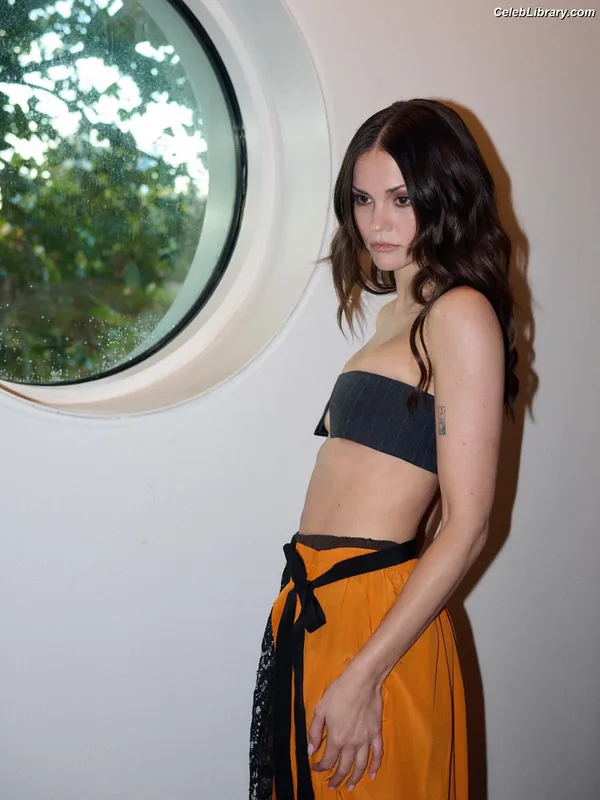 Maia Mitchell photo 22 of 152