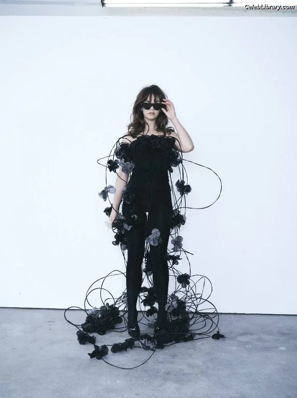 Maia Mitchell photo 11 of 152
