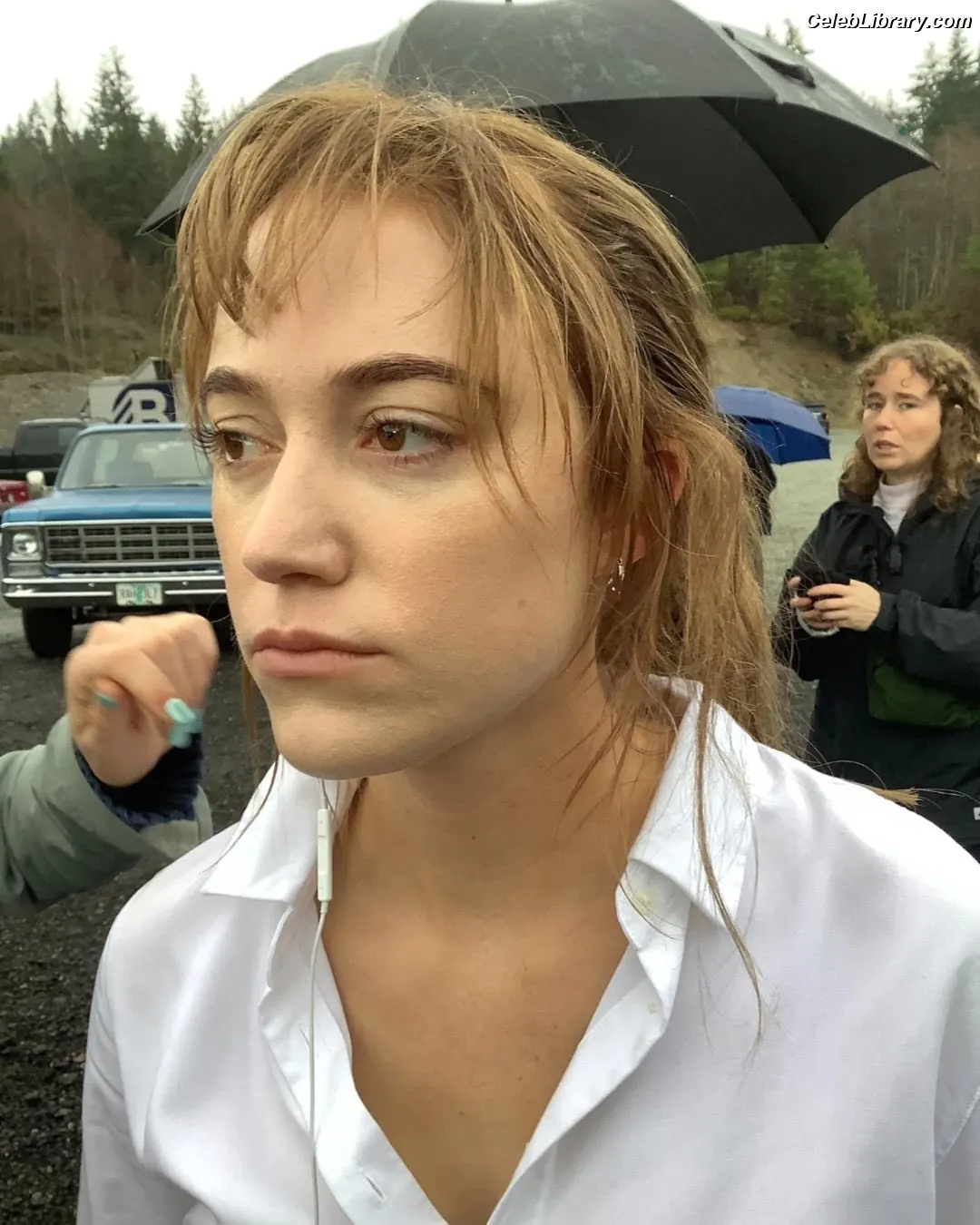 Maika Monroe photo 11 of 641
