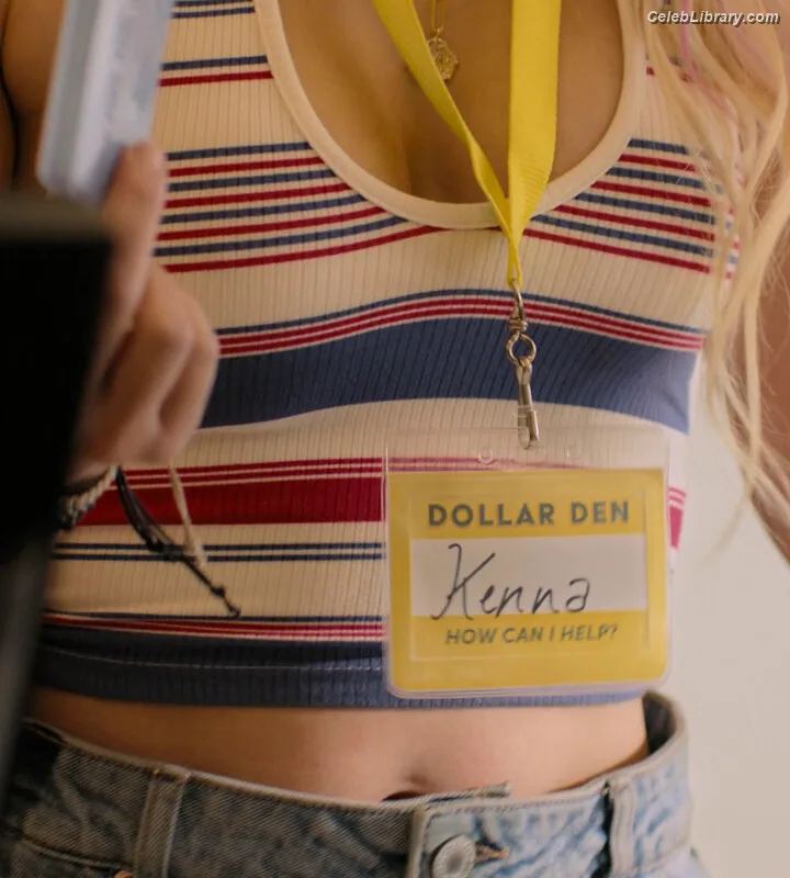 Maika Monroe photo 24 of 642