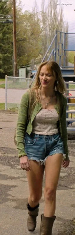 Maika Monroe photo 7 of 642