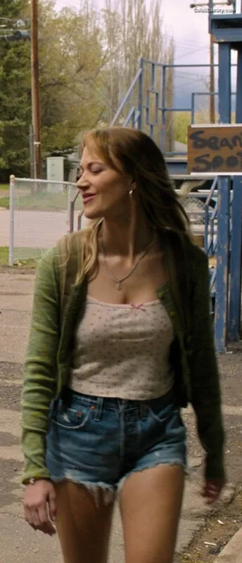 Maika Monroe photo 14 of 642