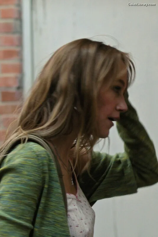 Maika Monroe photo 20 of 642