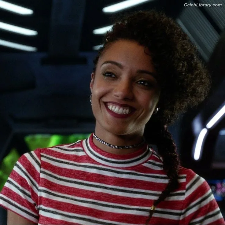 Maisie Richardson-Sellers photo 1 of 16