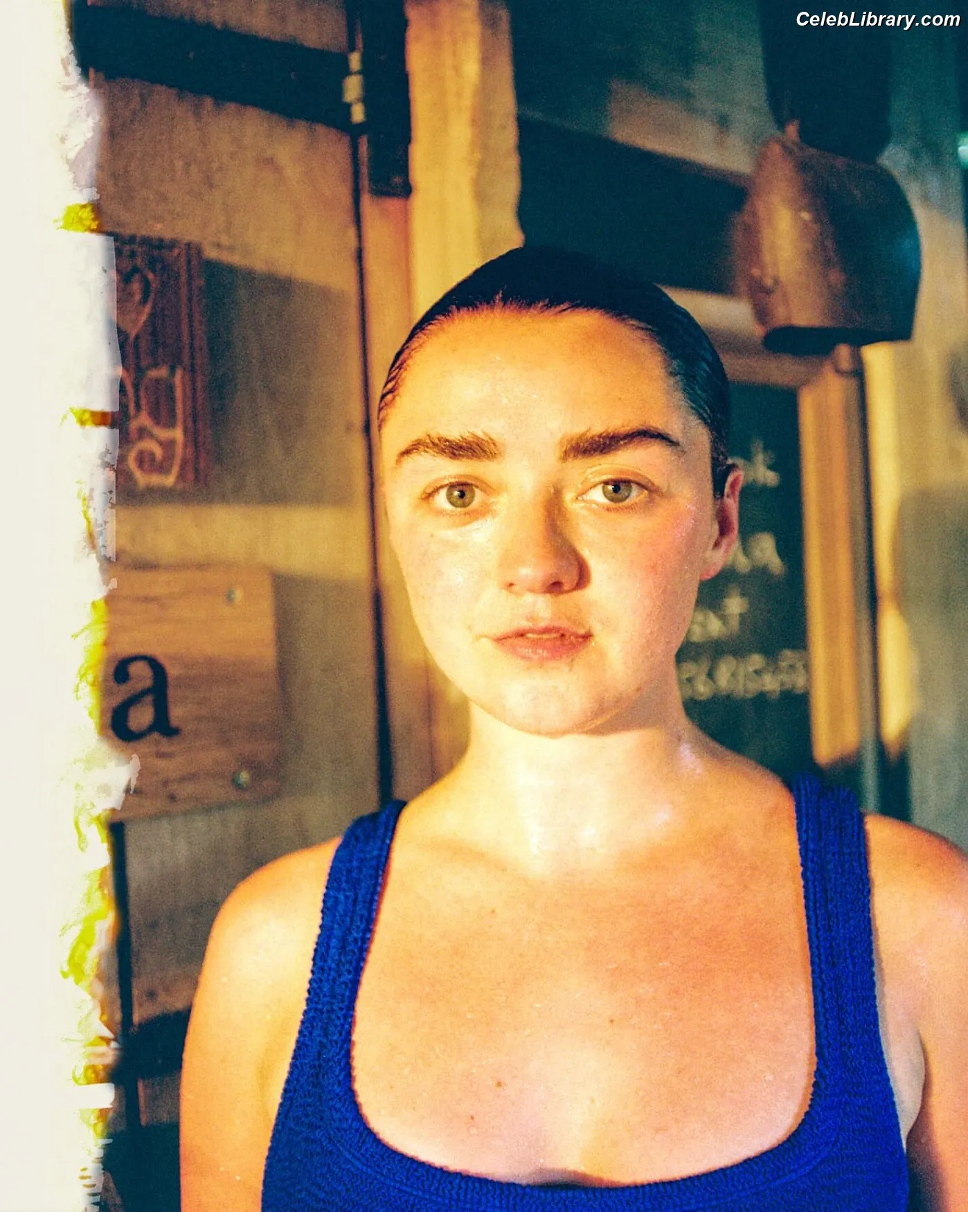 Maisie Williams photo 6 of 464