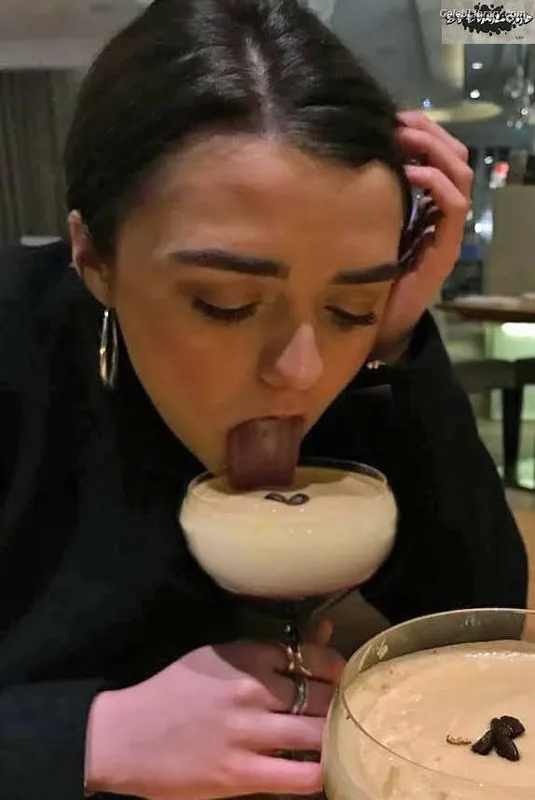 Maisie Williams photo 13 of 463