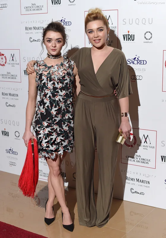 Maisie Williams photo 1 of 463