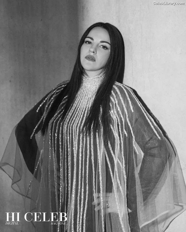 Maite Perroni photo 15 of 20