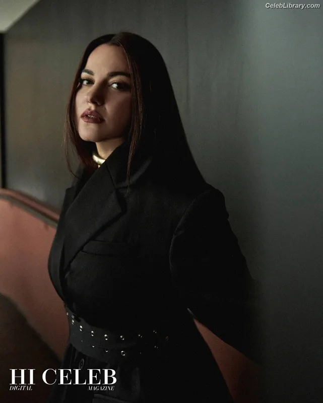 Maite Perroni photo 20 of 20