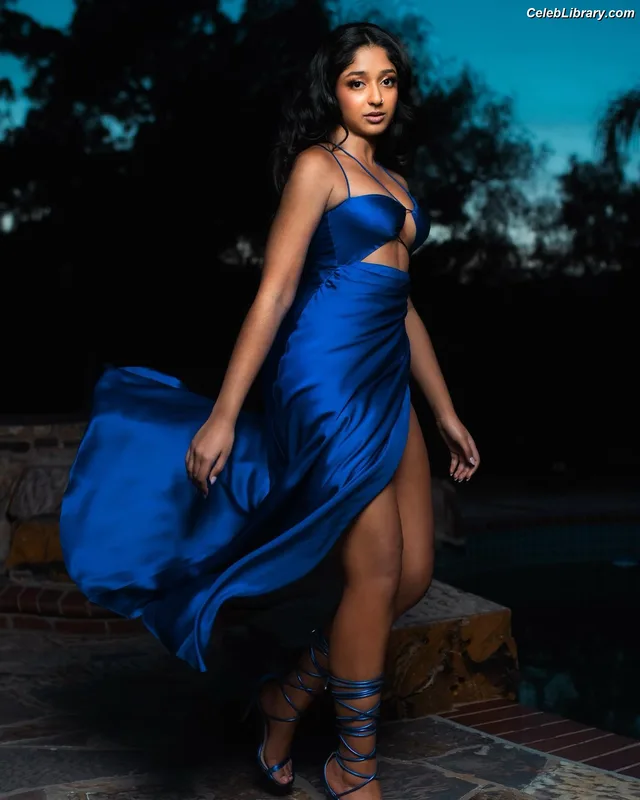 Maitreyi Ramakrishnan photo 1 of 275