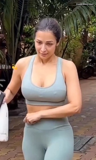 Malaika Arora photo 17 of 182