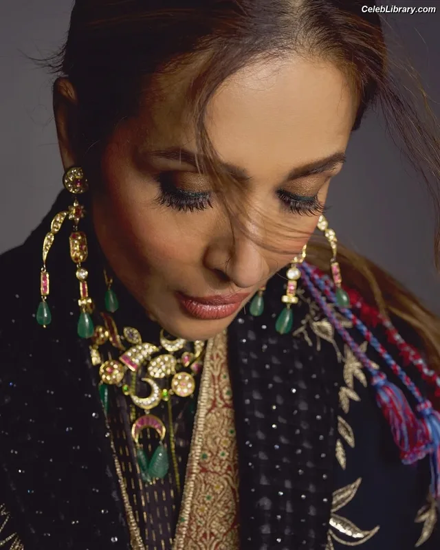 Malaika Arora photo 12 of 182
