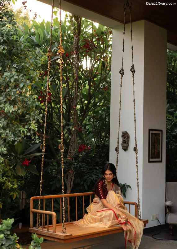 Malavika Mohanan photo 15 of 228