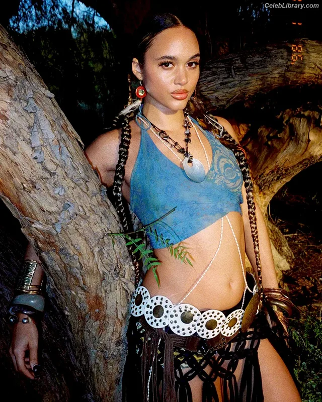 Maleigh Zan photo 6 of 38