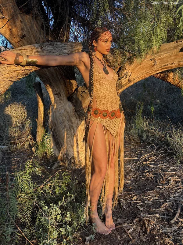 Maleigh Zan photo 7 of 38