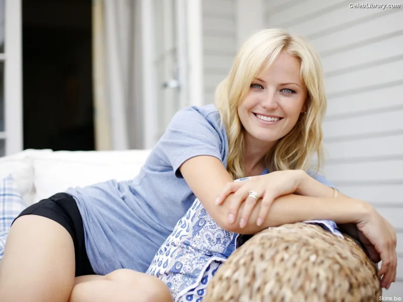 Malin Akerman photo 19 of 130