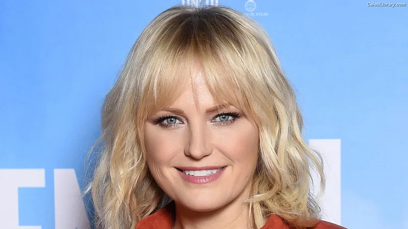 Malin Akerman photo 1 of 130