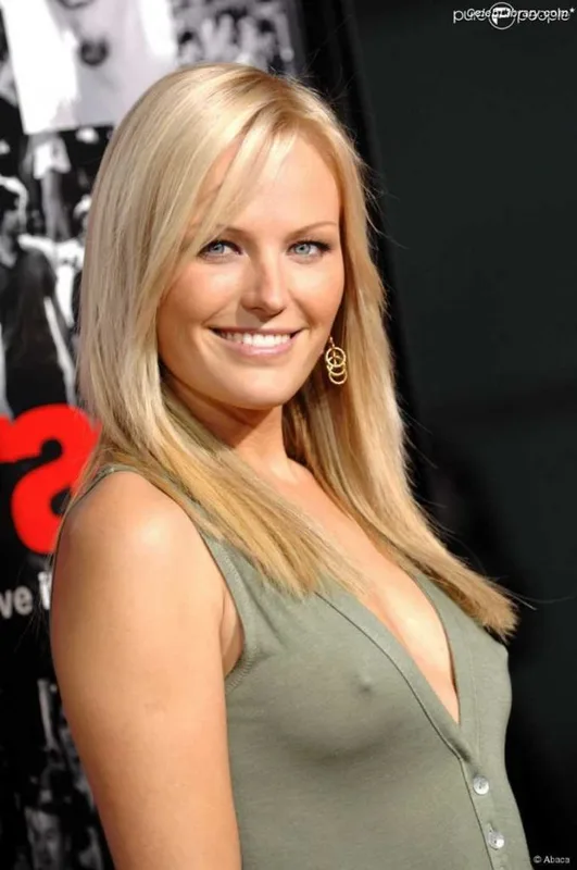 Malin Akerman photo 22 of 130