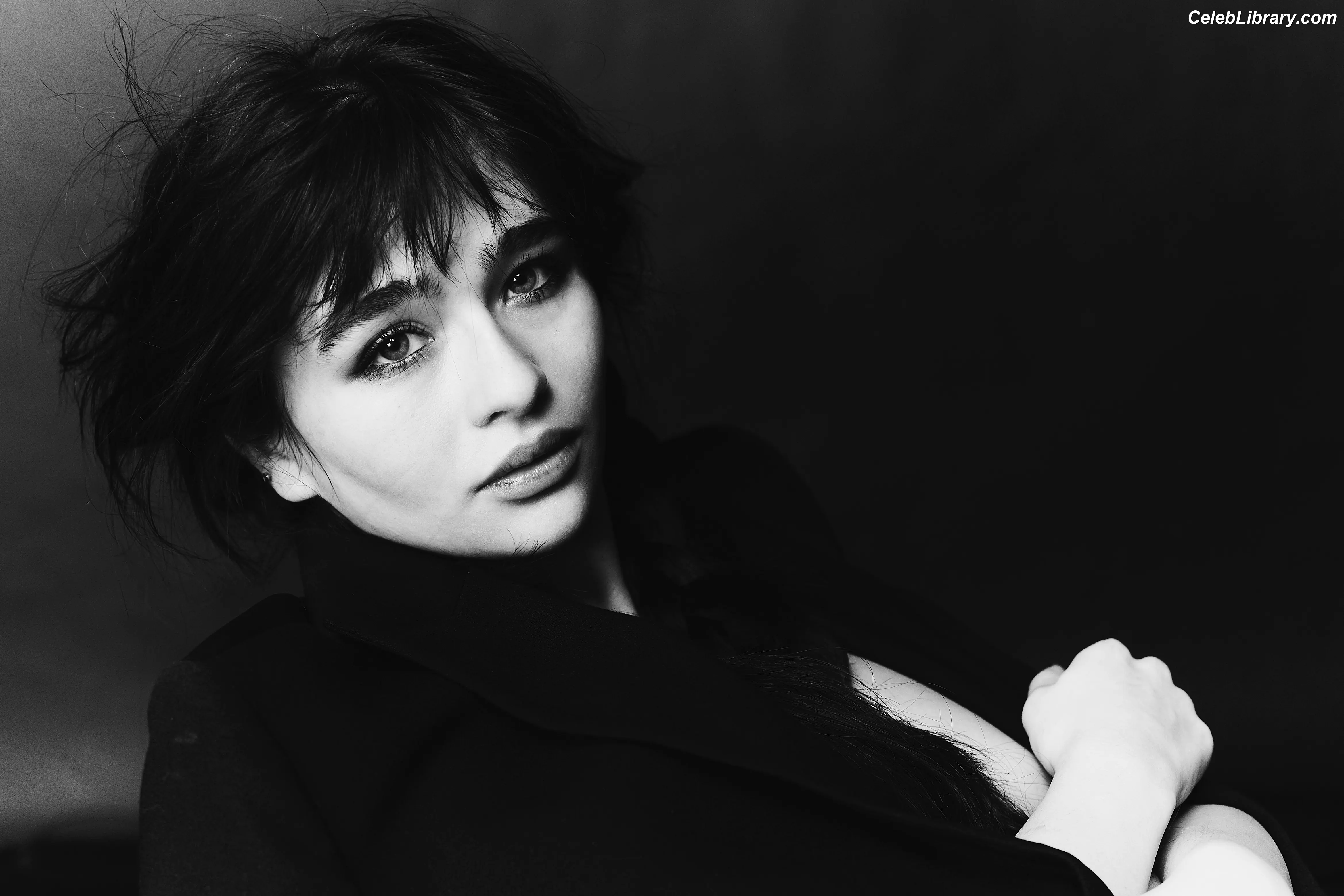 Malina Weissman photo 10 of 497