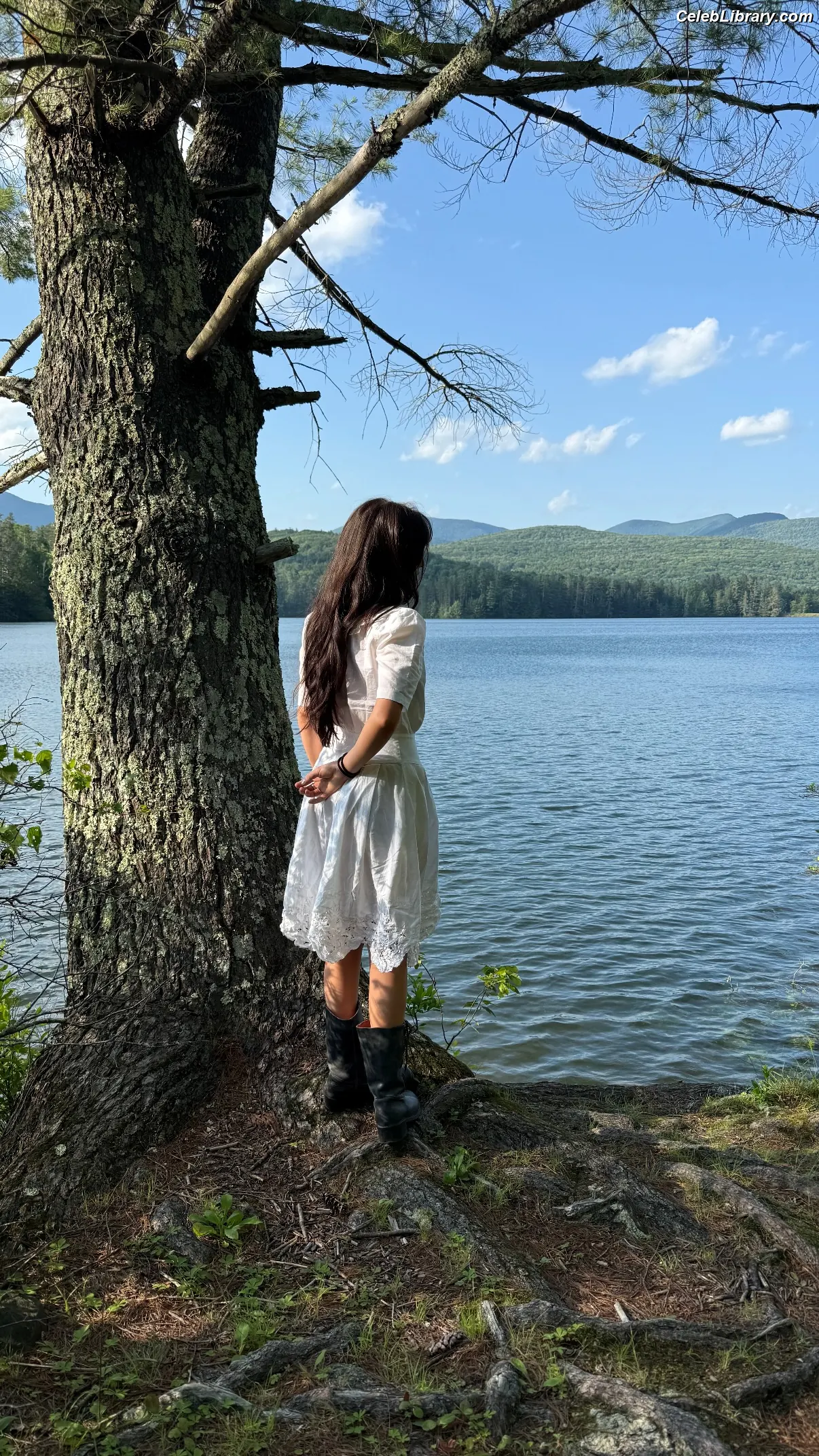 Malina Weissman photo 15 of 497
