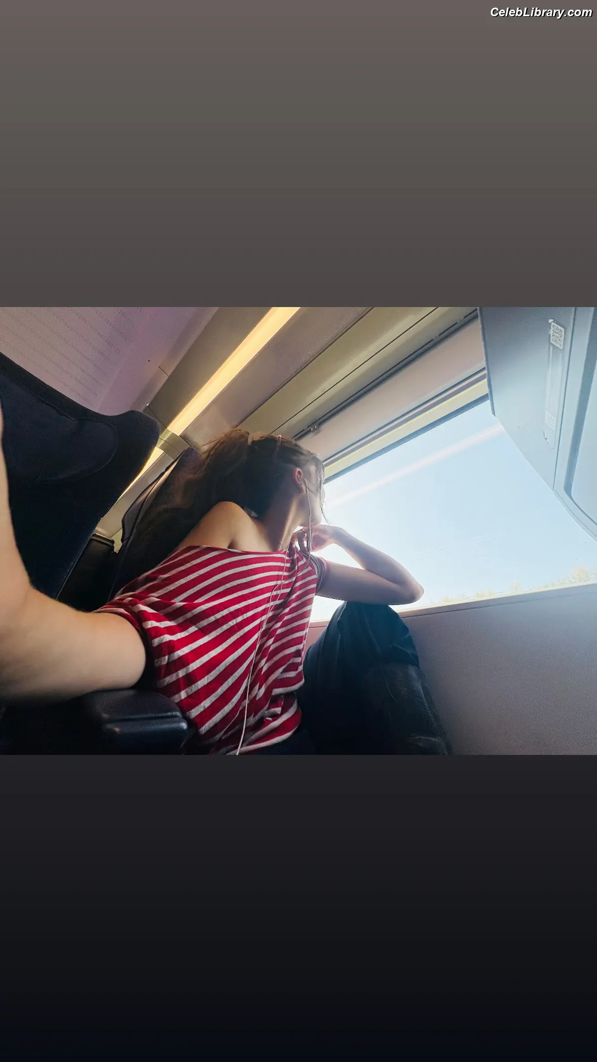 Malina Weissman photo 2 of 497