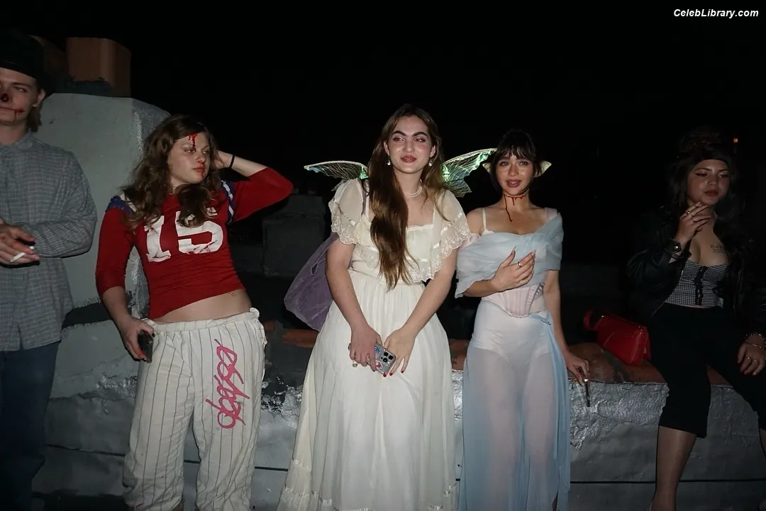 Malina Weissman photo 12 of 497