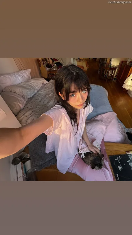 Malina Weissman photo 9 of 498