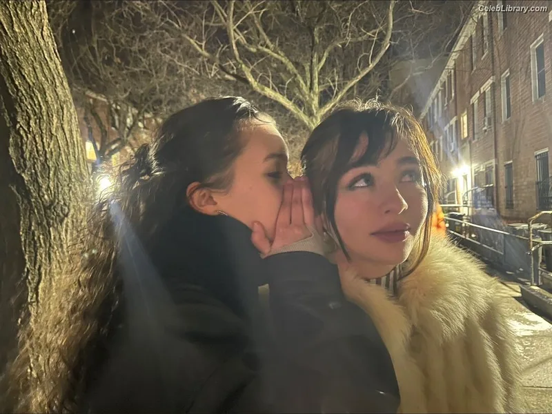 Malina Weissman photo 18 of 498