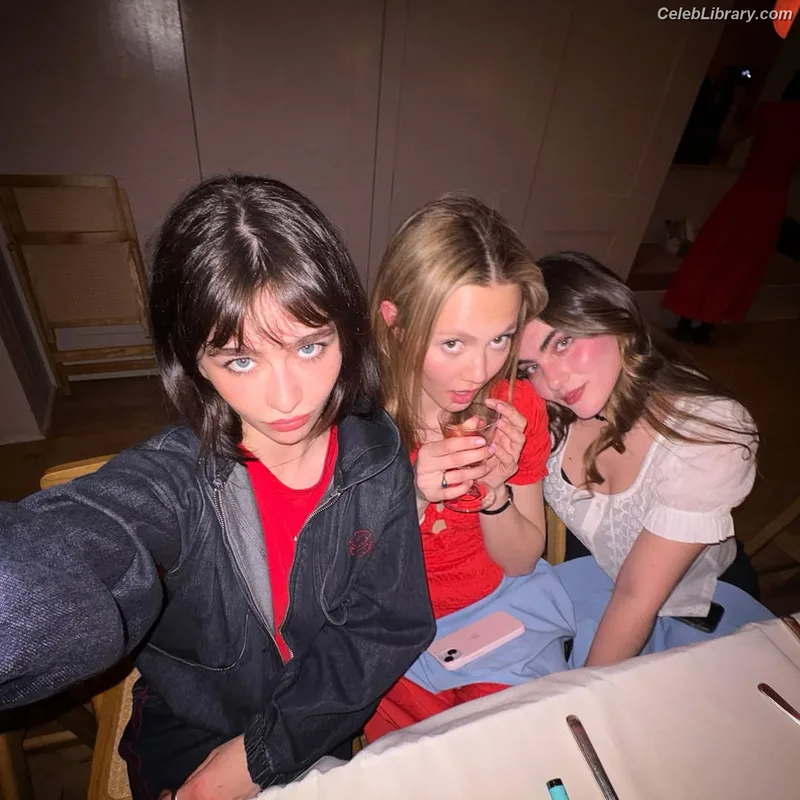 Malina Weissman photo 24 of 498