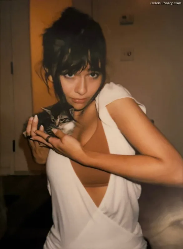 Malina Weissman photo 6 of 498