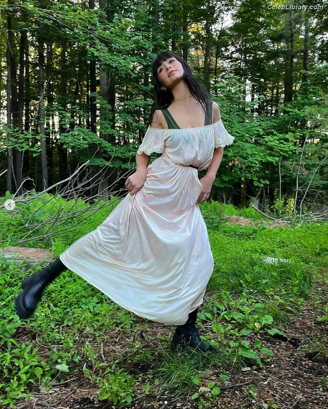 Malina Weissman photo 13 of 498