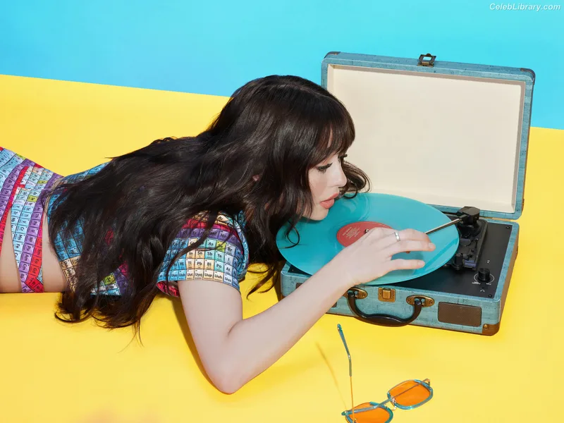 Malina Weissman photo 19 of 498
