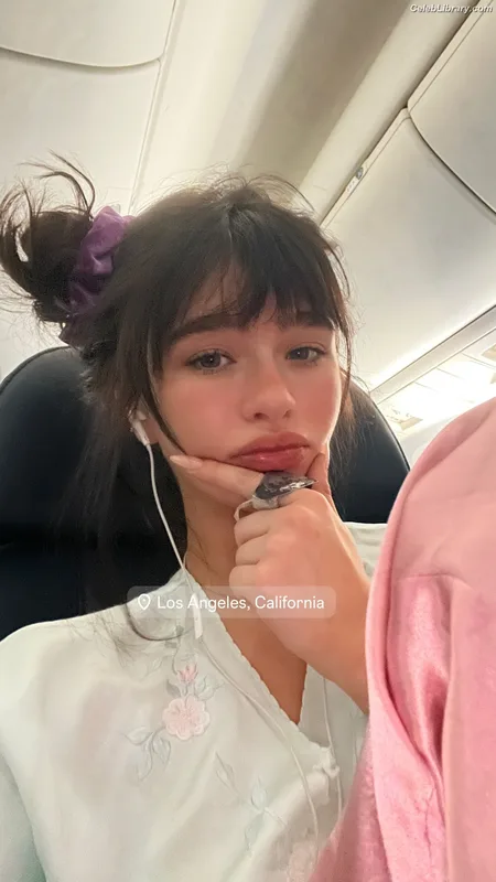 Malina Weissman photo 6 of 498
