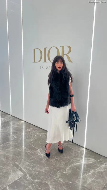 Malina Weissman photo 19 of 498