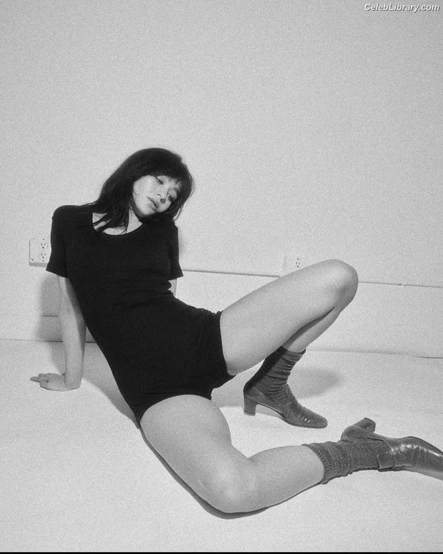 Malina Weissman photo 5 of 498
