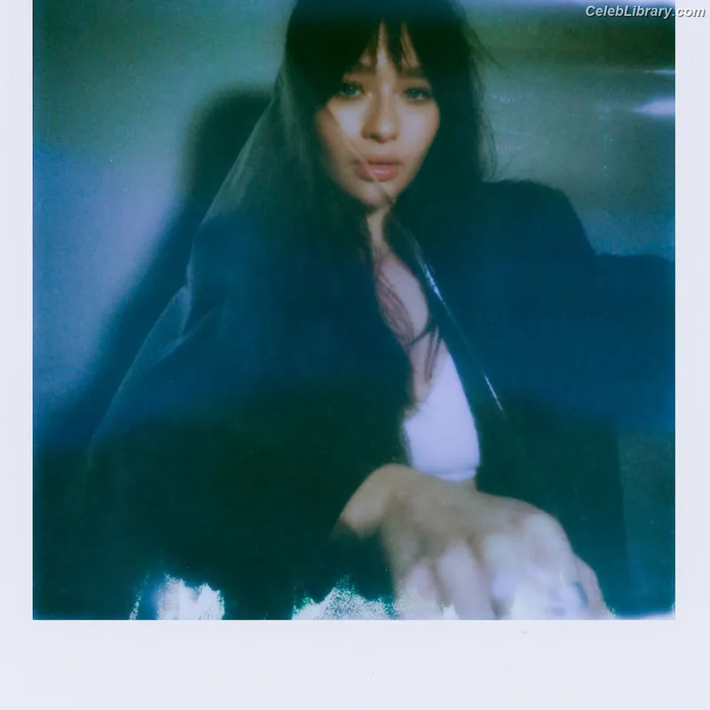 Malina Weissman photo 9 of 498