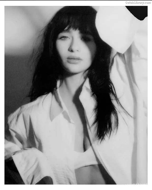 Malina Weissman photo 10 of 498