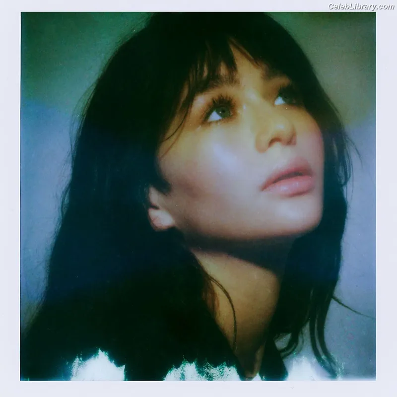 Malina Weissman photo 11 of 498