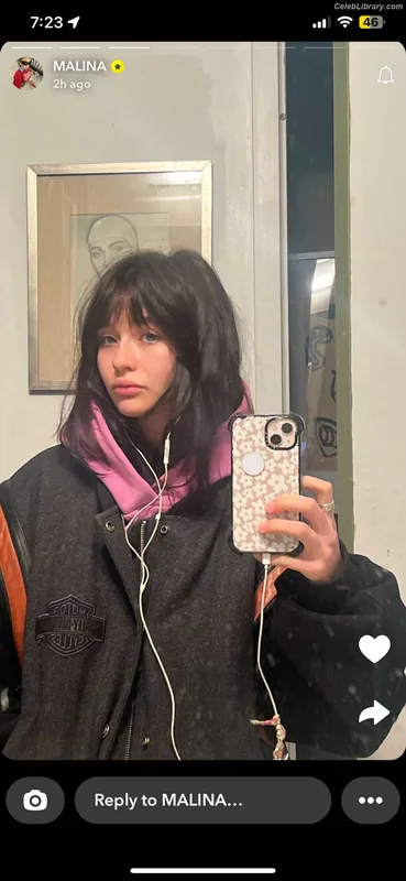 Malina Weissman photo 10 of 498