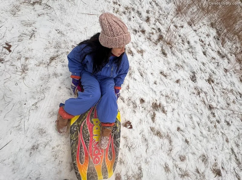 Malina Weissman photo 11 of 498
