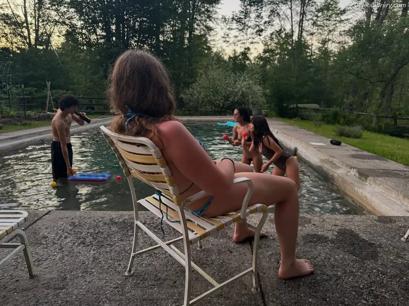 Malina Weissman photo 7 of 498