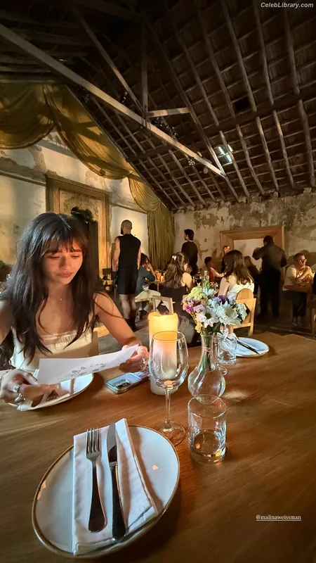 Malina Weissman photo 11 of 498