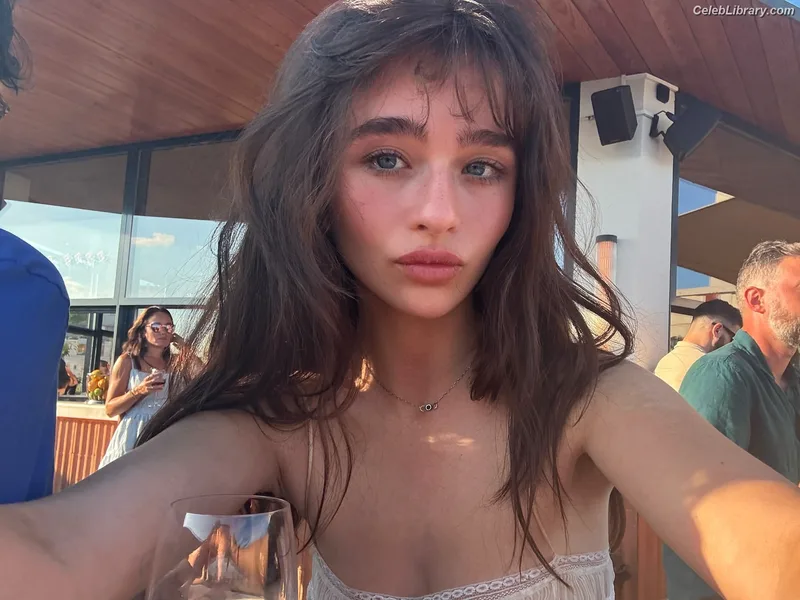 Malina Weissman photo 19 of 498