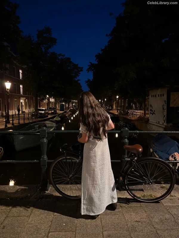 Malina Weissman photo 24 of 498