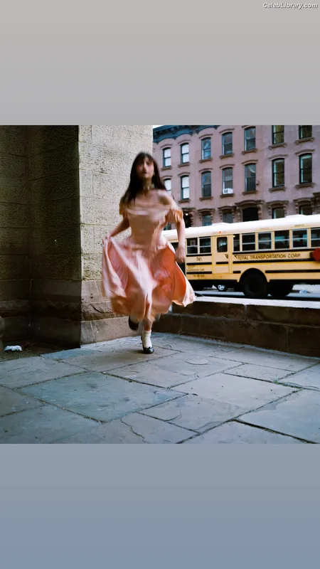 Malina Weissman photo 18 of 498