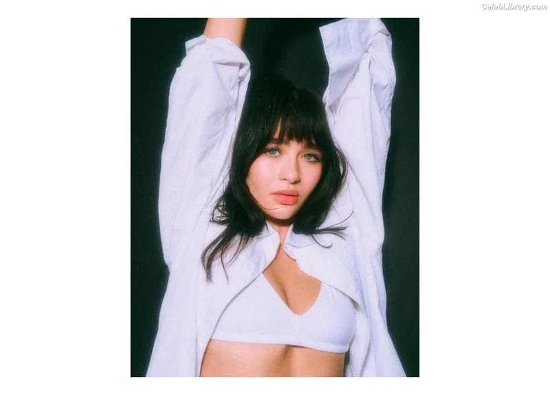 Malina Weissman photo 19 of 498