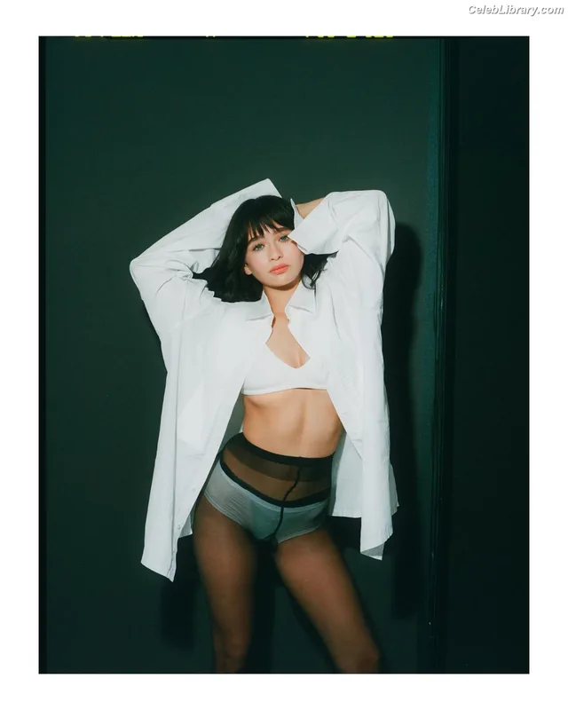 Malina Weissman photo 16 of 498