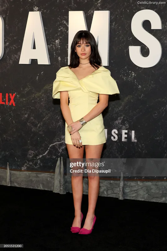 Malina Weissman photo 24 of 498