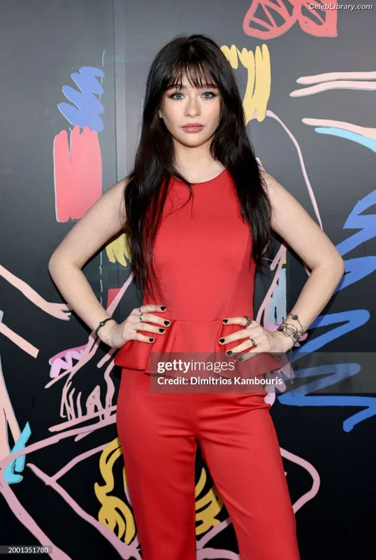 Malina Weissman photo 2 of 498